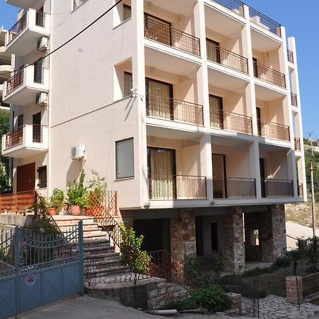 Nikos Hotel And Apartments Saranda Extérieur photo